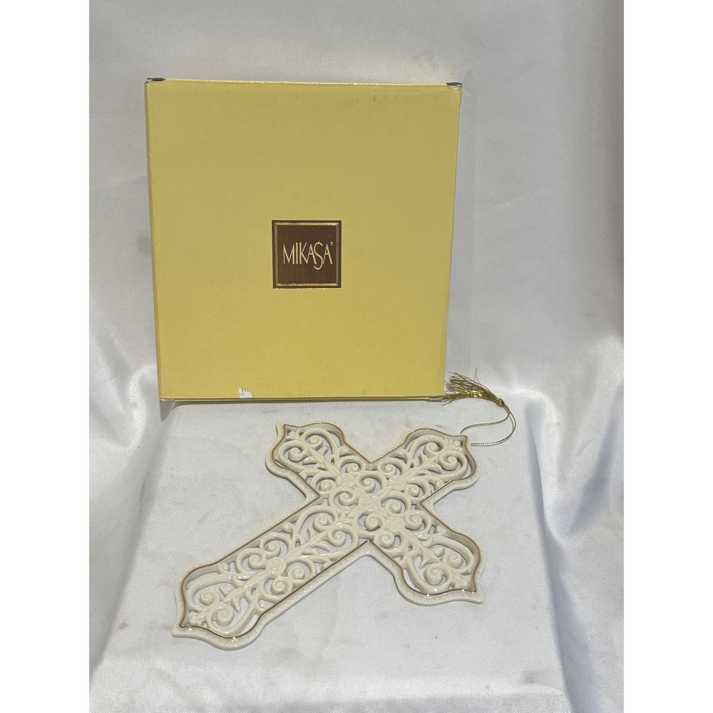 New Mikasa Holiday Elegance Gilded Cross Porcelain Ornament white Gold 10in holy